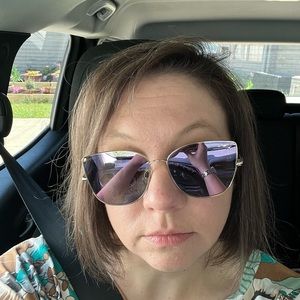 Meet your Posher, Erika